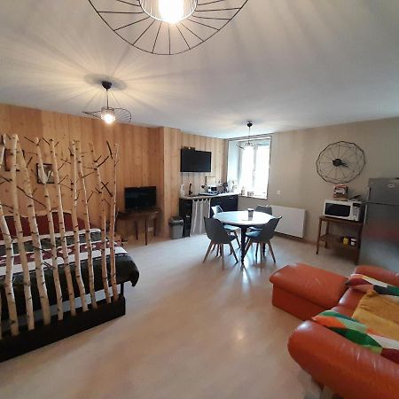 Appartamento Studio Cosy de 2 à 4 personnes au cœur du Haut Doubs, entre les lacs, les montagnes et les vignobles Frasne Esterno foto