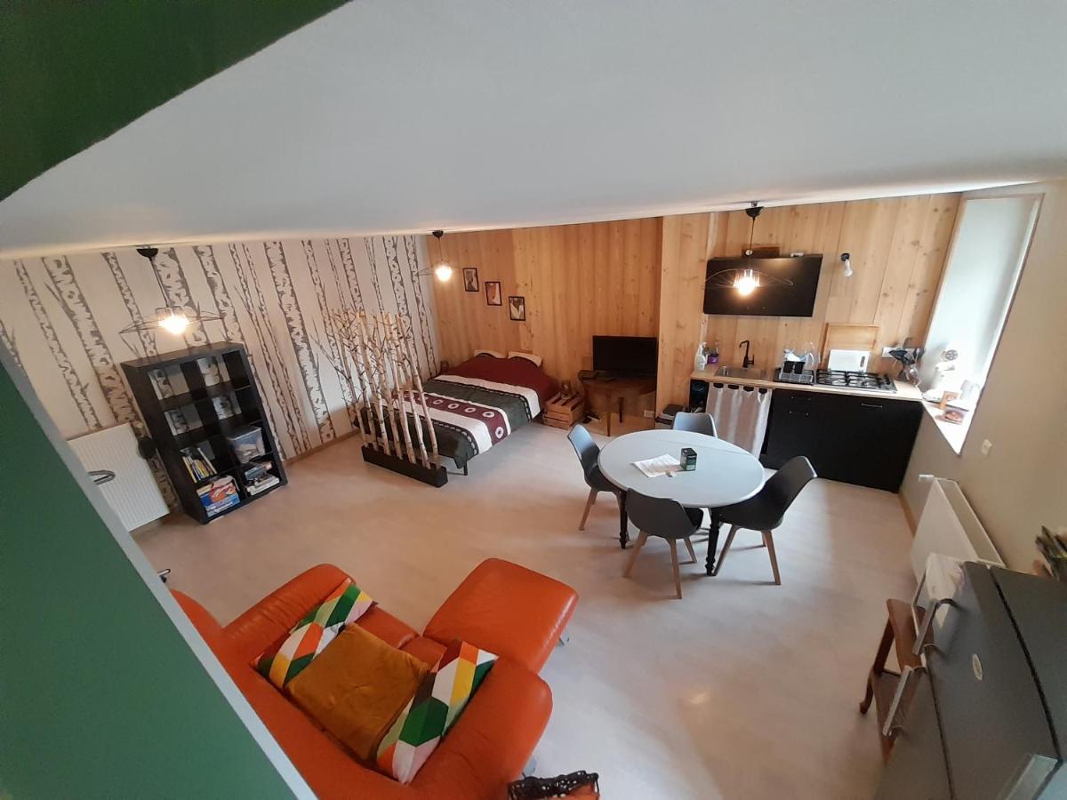 Appartamento Studio Cosy de 2 à 4 personnes au cœur du Haut Doubs, entre les lacs, les montagnes et les vignobles Frasne Esterno foto
